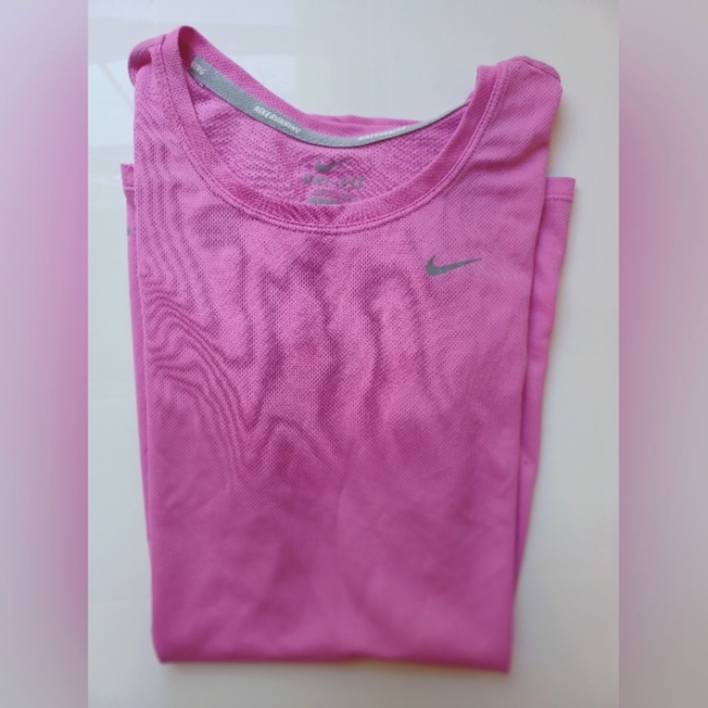 Nike XS Dri Fit short sleeve shirt